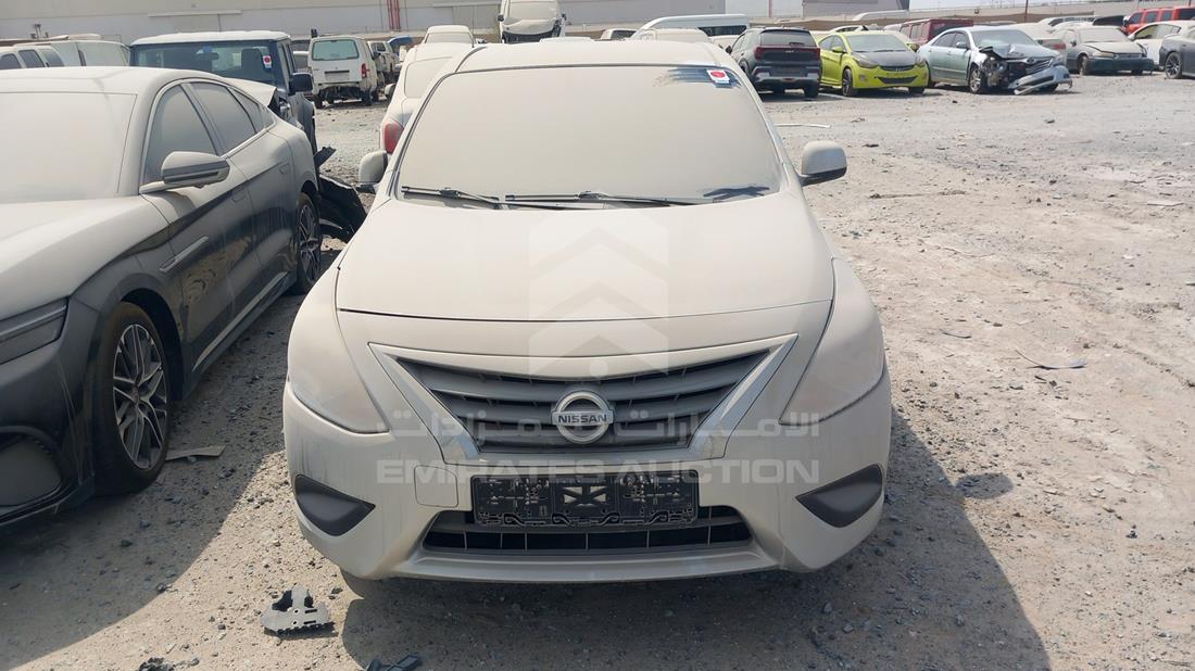 نيسان صني 2024 — الزاوية الأمامية بالكامل — صورة 1