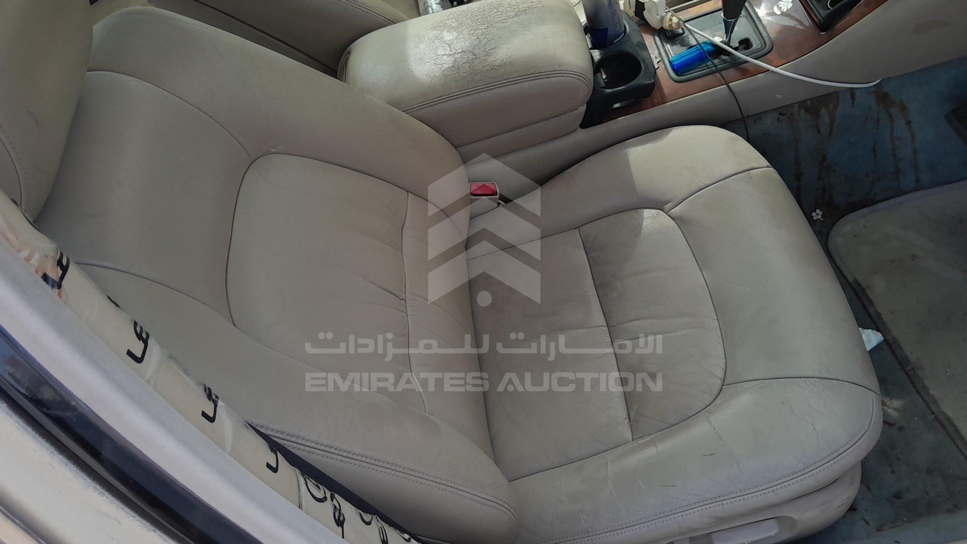1997 LEXUS LS400 VIN: JT8BH28F7V0092378