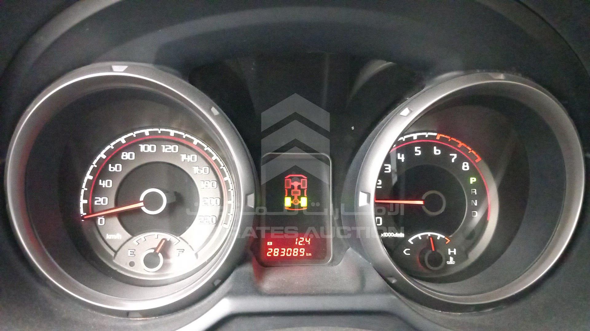 2016 MITSUBISHI PAJERO VIN: JMYLYV95WGJ706933