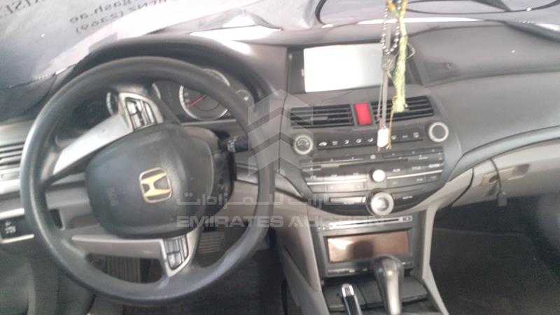JHMCP26328C404867 Auction: EmiratesAuction Lot: 412009 JHMCP26328C404867 Honda Accord 2008 SILVER Photo 11