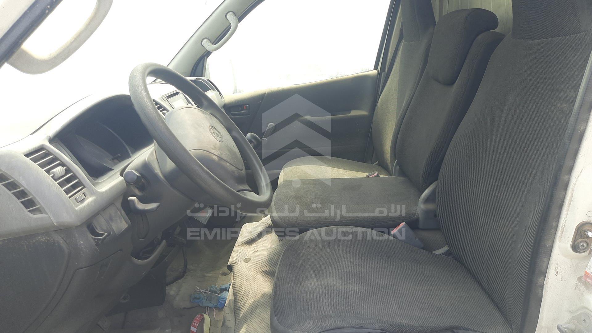 2009 TOYOTA HIACE VIN: JTFHX02P490041972