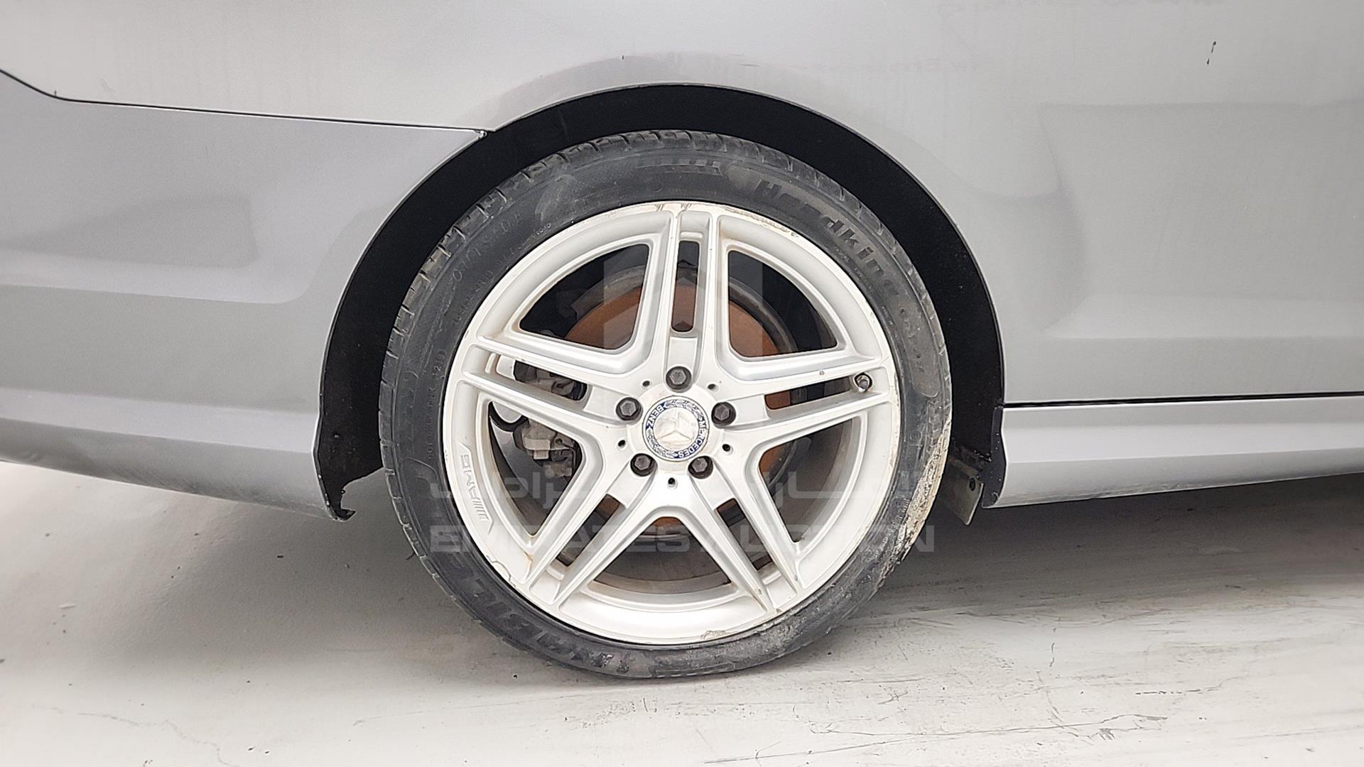 2013 MERCEDES C 250 VIN: WDDGJ4HB9DG054358