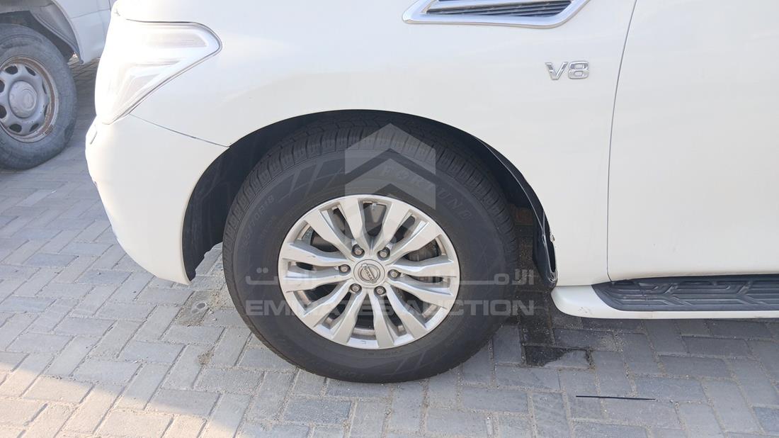 نيسان باترول 2019 — الإطار الأمامي الأيسر — صورة 31