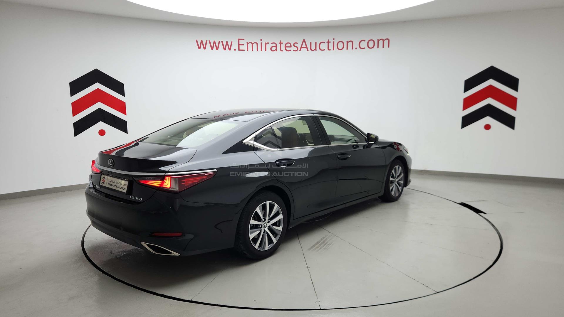 2019 LEXUS ES 350 VIN: JTHBZ1B1XK2005352