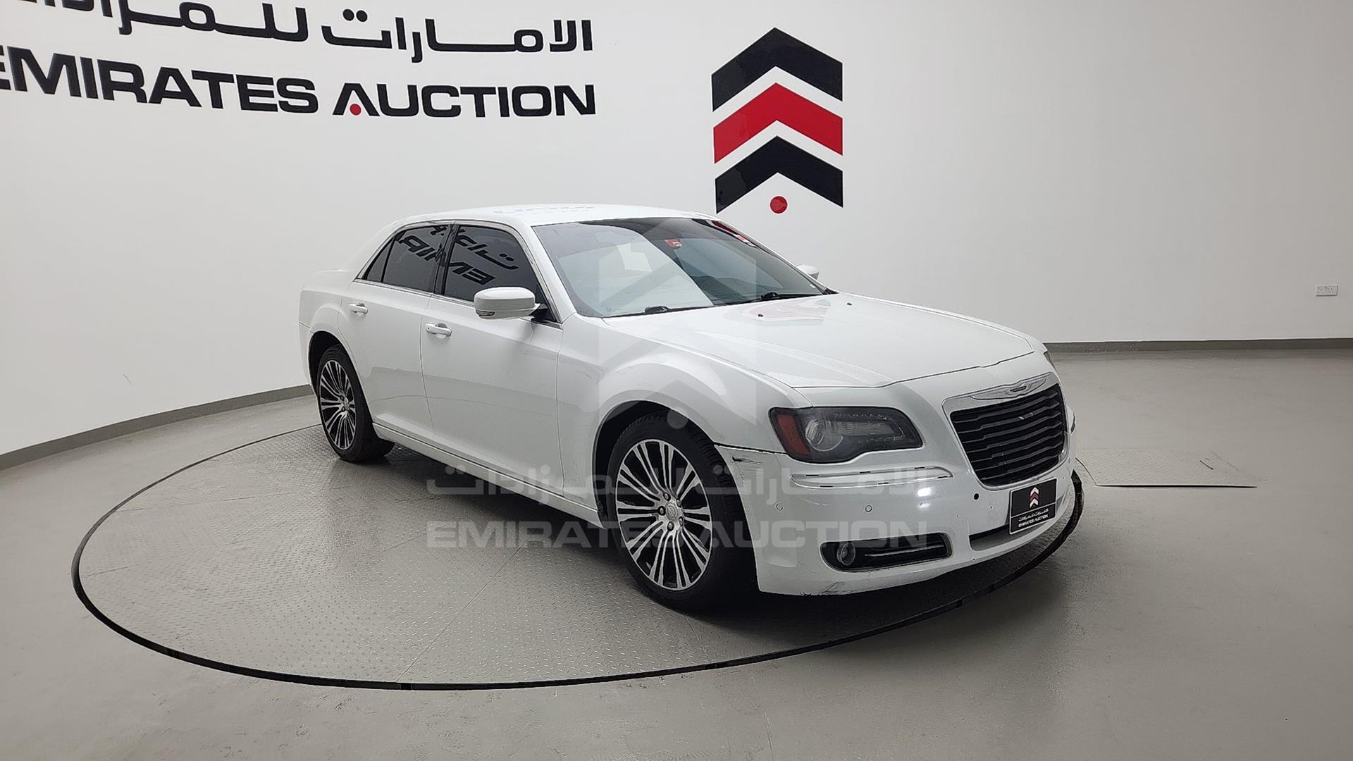2013 CHRYSLER 300 VIN: 2C3CCABG4DH528845