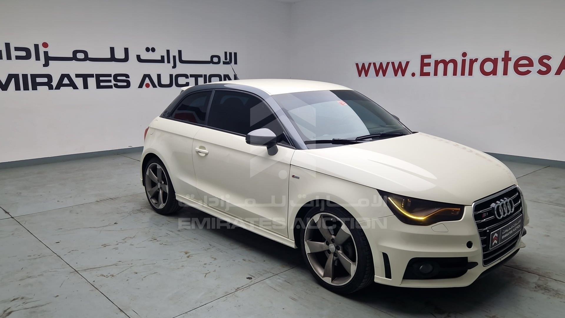 2011 AUDI A1 VIN: WAUAYA8X1BB069417