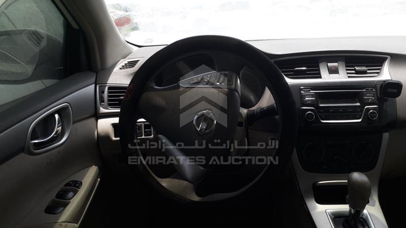 MNTBB7A93H6052104 Auction: EmiratesAuction Lot: 412008 MNTBB7A93H6052104 Nissan Sentra 2017 WHITE Photo 14