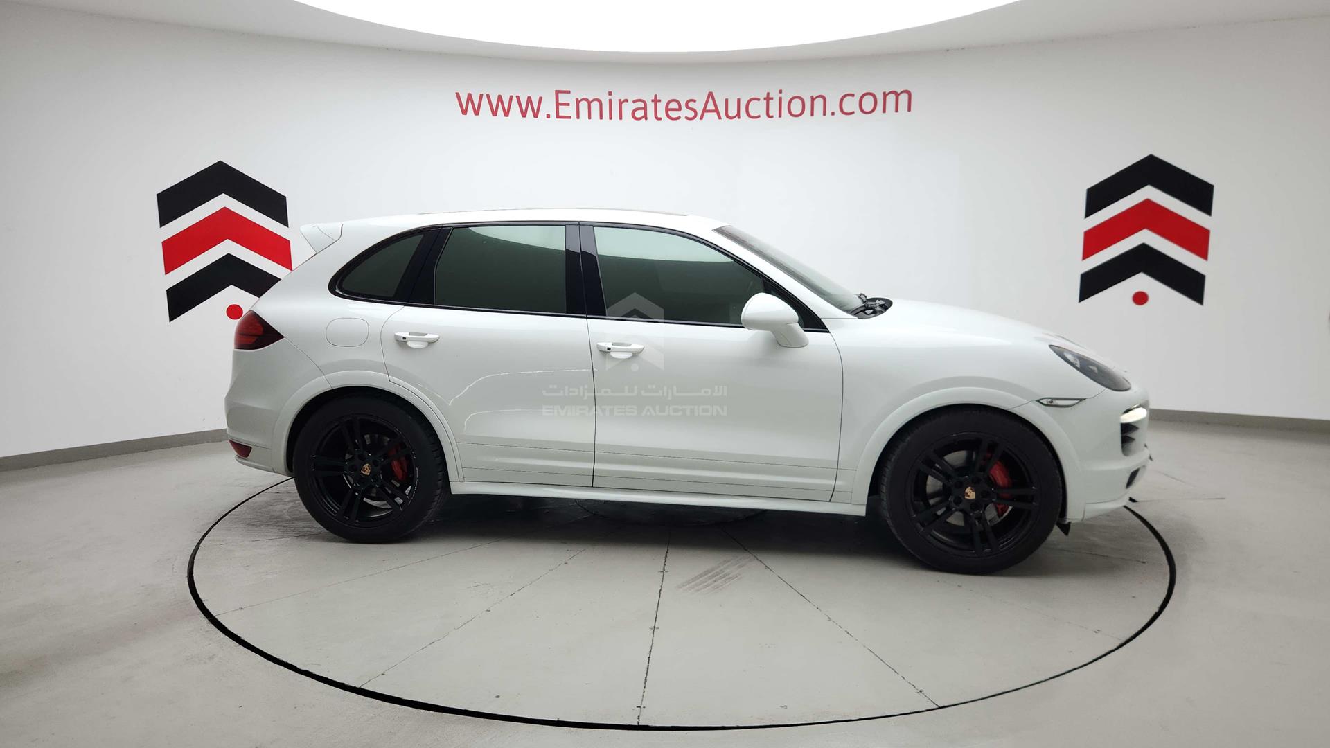2014 PORSCHE CAYENNE GTS VIN: WP1ZZZ92ZELA73608