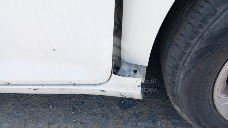 6T1BF9FK0CX386855 Auction: EmiratesAuction Lot: 403871 6T1BF9FK0CX386855 Toyota Camry 2012 WHITE Photo 28
