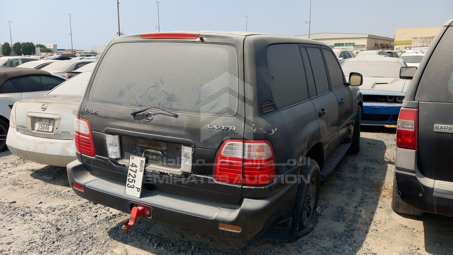 2003 LEXUS LX 470 VIN: JTJHT00W833532353