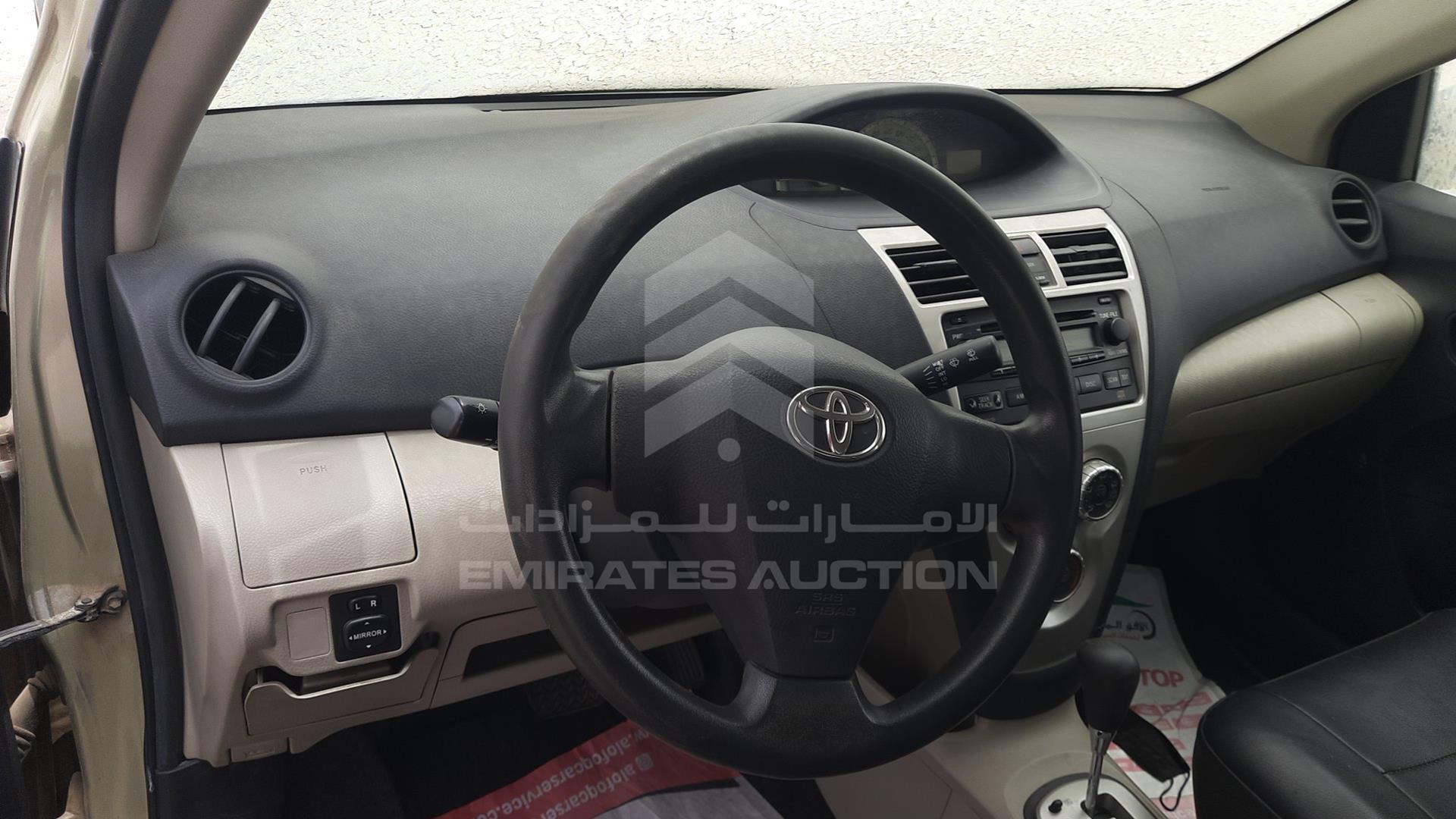 2006 TOYOTA YARIS VIN: JTDBW923061013451