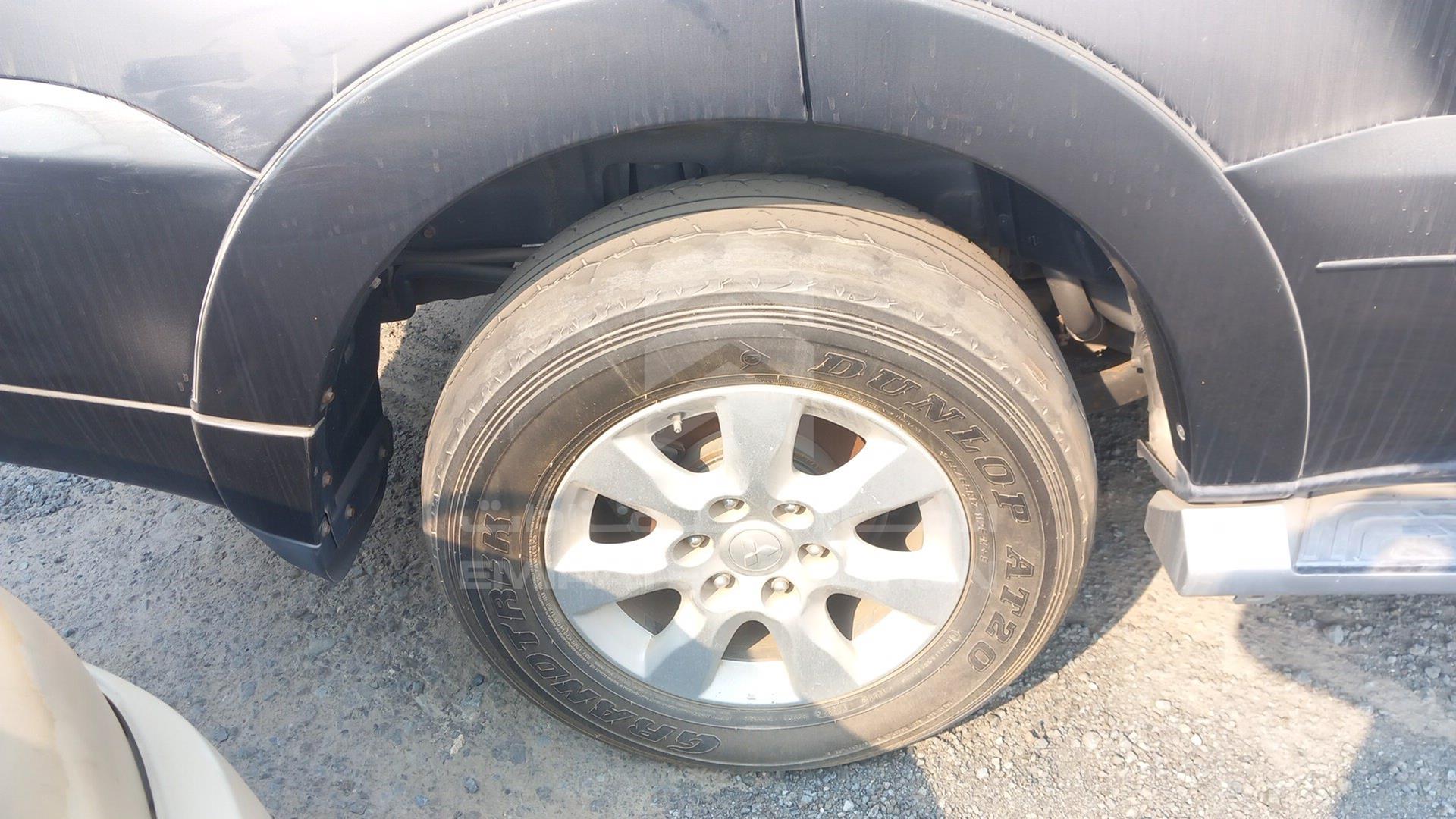 2013 MITSUBISHI PAJERO VIN: JMYLRV95WDJ701089