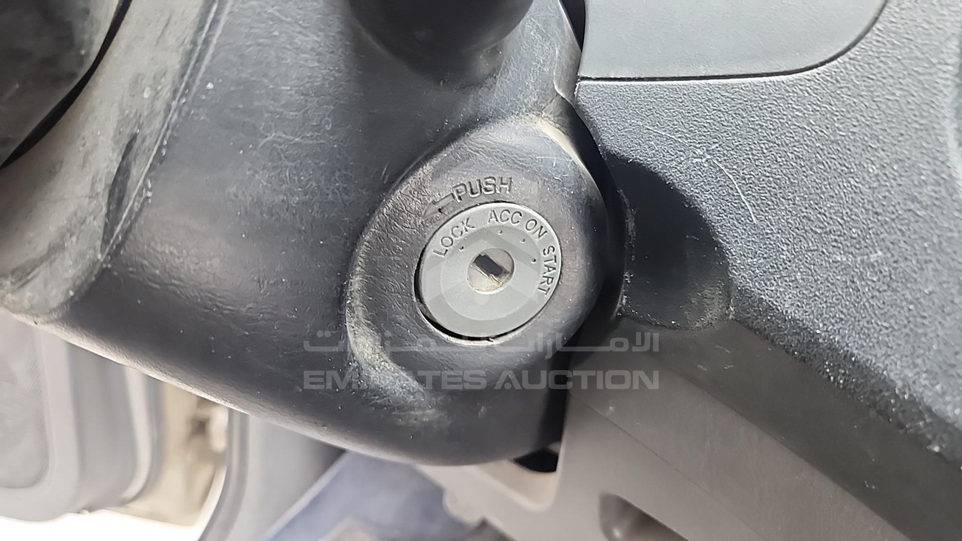 2015 TOYOTA HILUX VIN: MR0EW12G6F3032433
