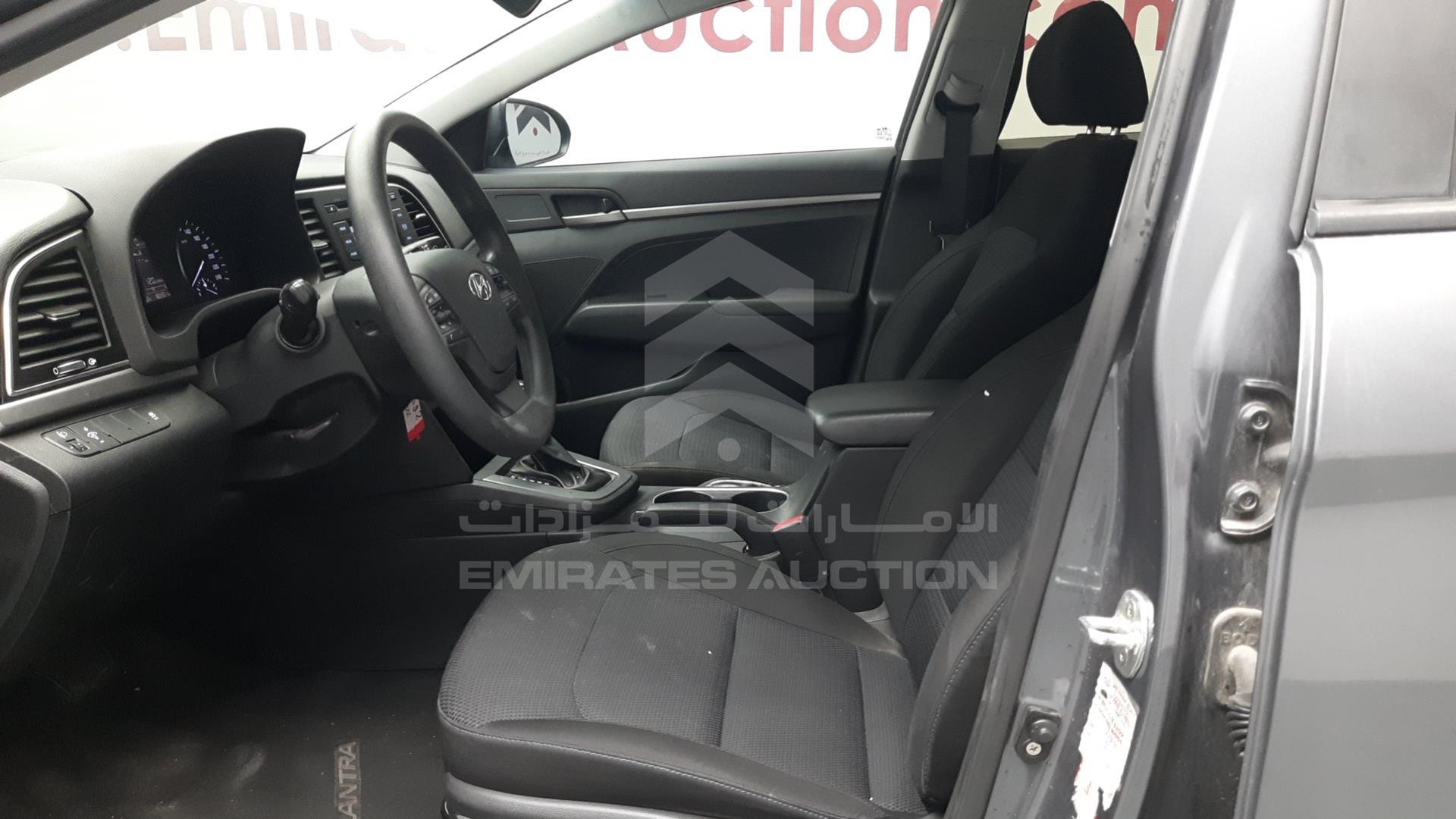 2017 HYUNDAI ELANTRA VIN: KMHD741CXHU399092