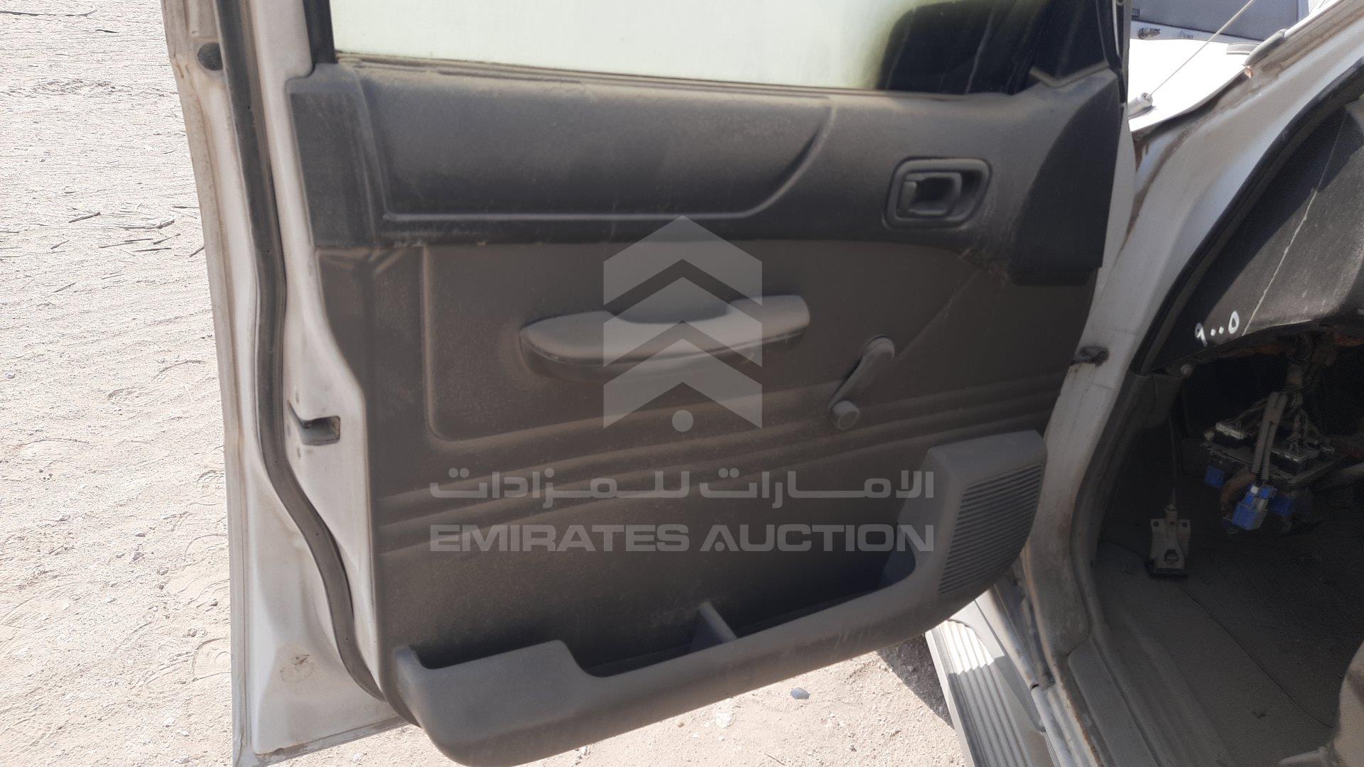 JN6BY11Y3YX430438 - 2000 Nissan Patrol - #401046
