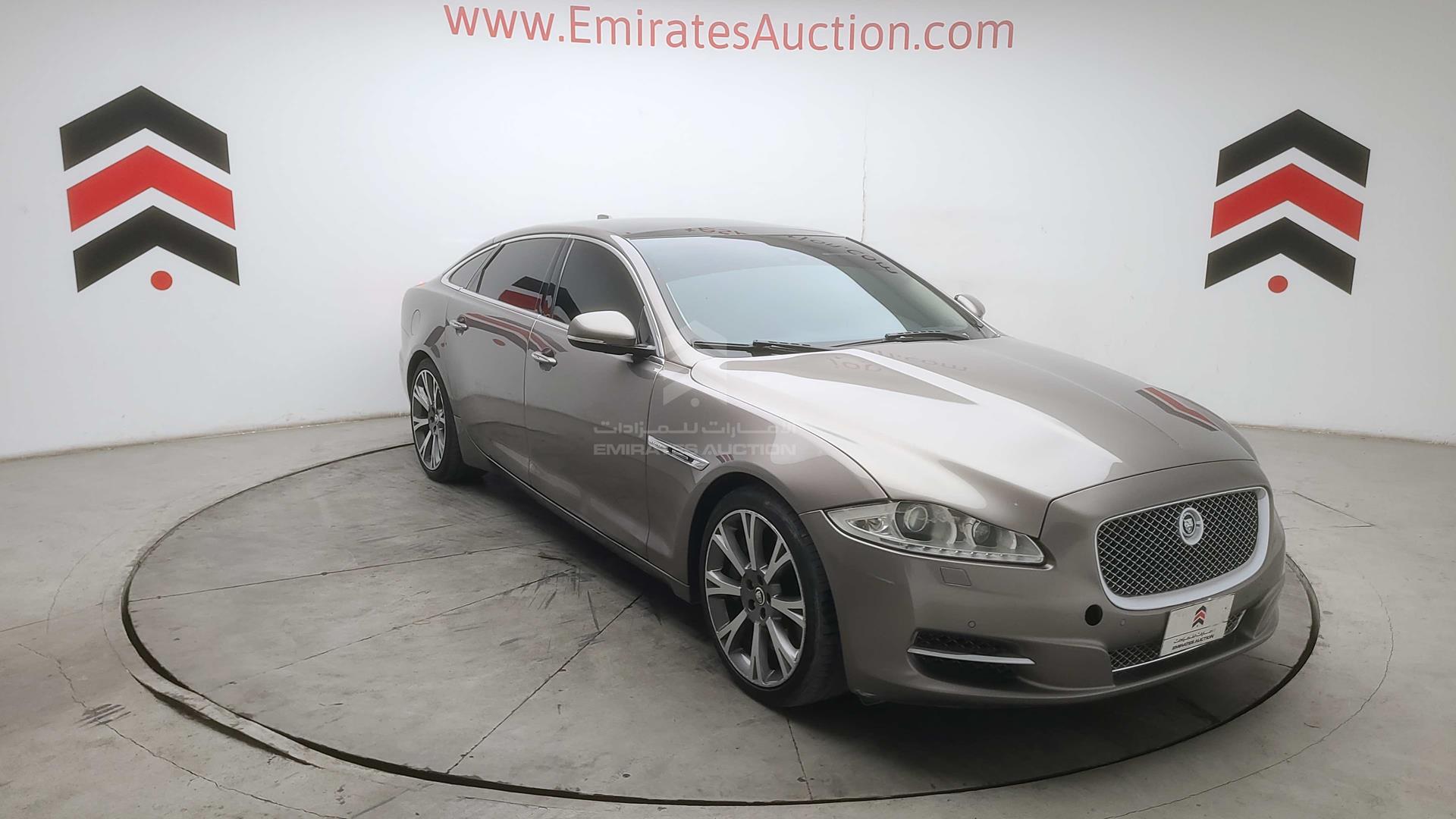 2010 JAGUAR X J VIN: SAJKA26J1AMV01346