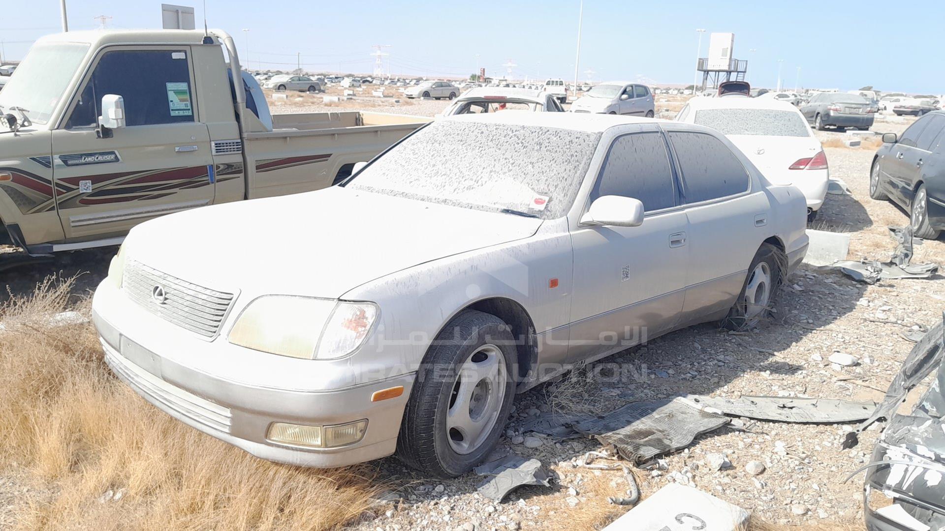 1999 LEXUS LS400 VIN: JT153UF2000140110