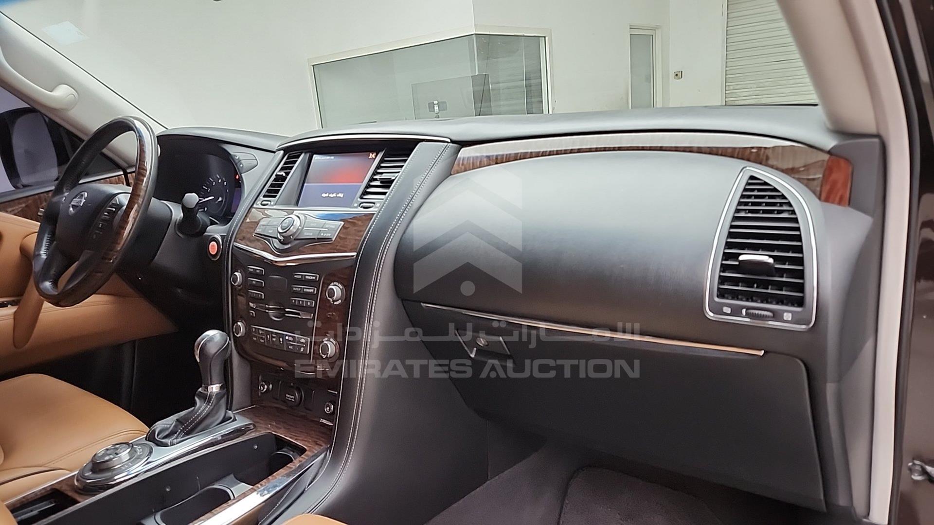 2017 NISSAN PATROL VIN: JN8AY2NY6H9304579
