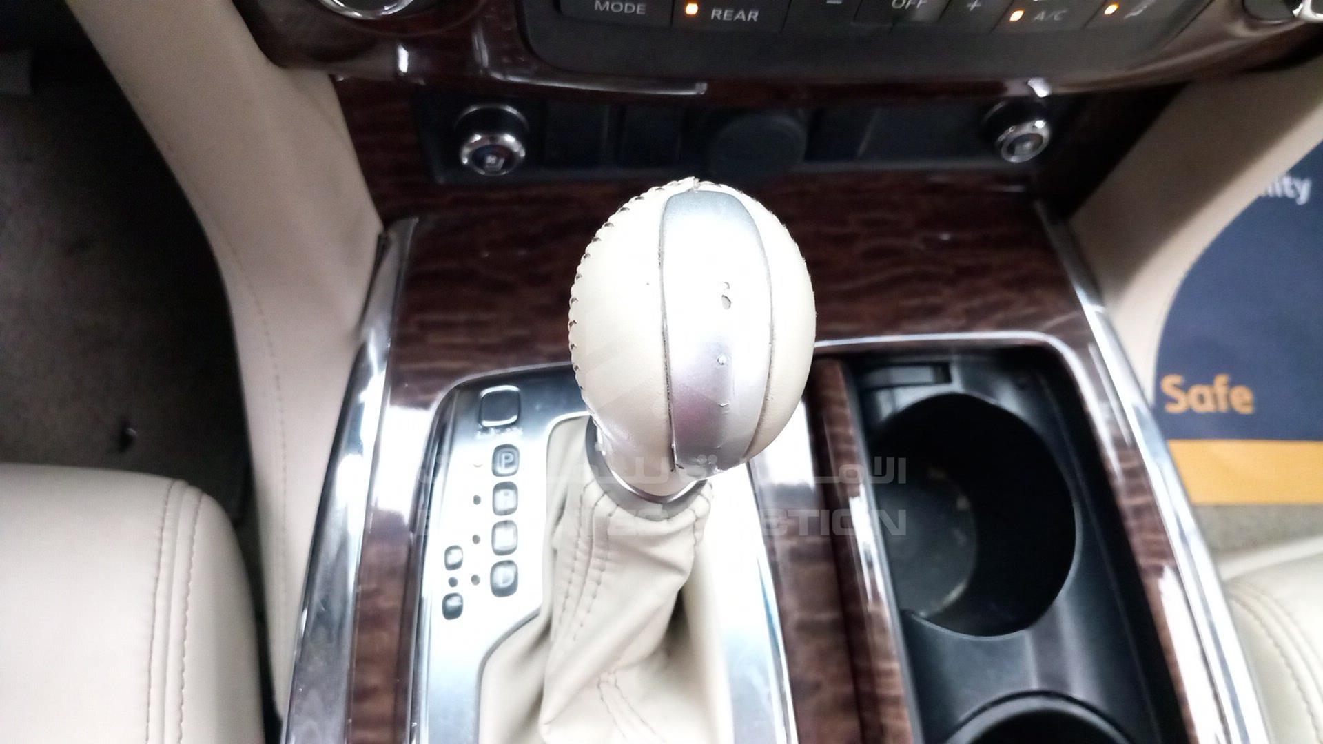 2011 NISSAN PATROL VIN: JN8AY25Y5B9008198