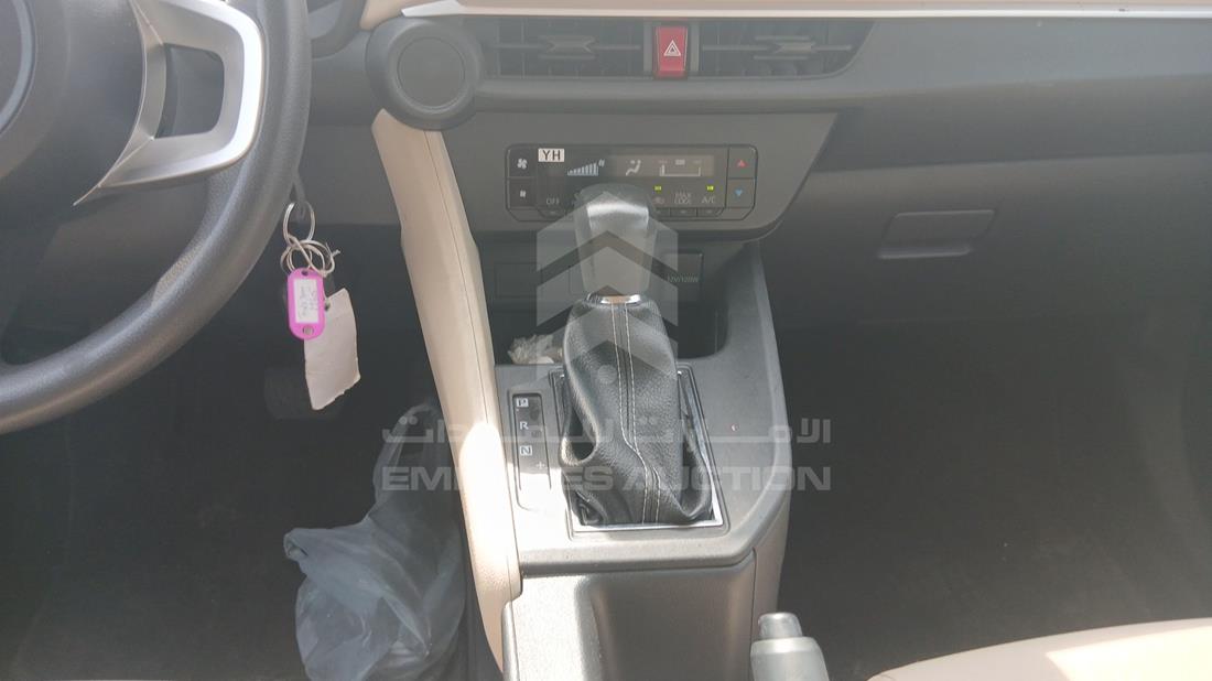 2023 Toyota Yaris — Gear View — Photo 20