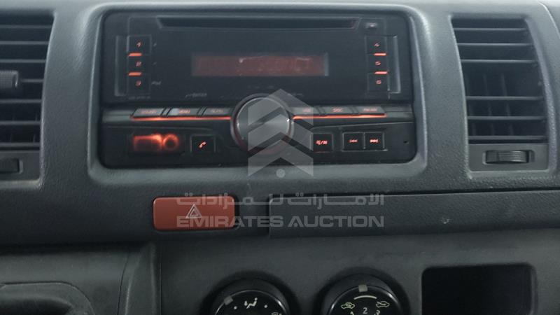JTFHX02P0G0106555 Auction: EmiratesAuction Lot: 406209 JTFHX02P0G0106555 Toyota Hiace 2016 WHITE Photo 16