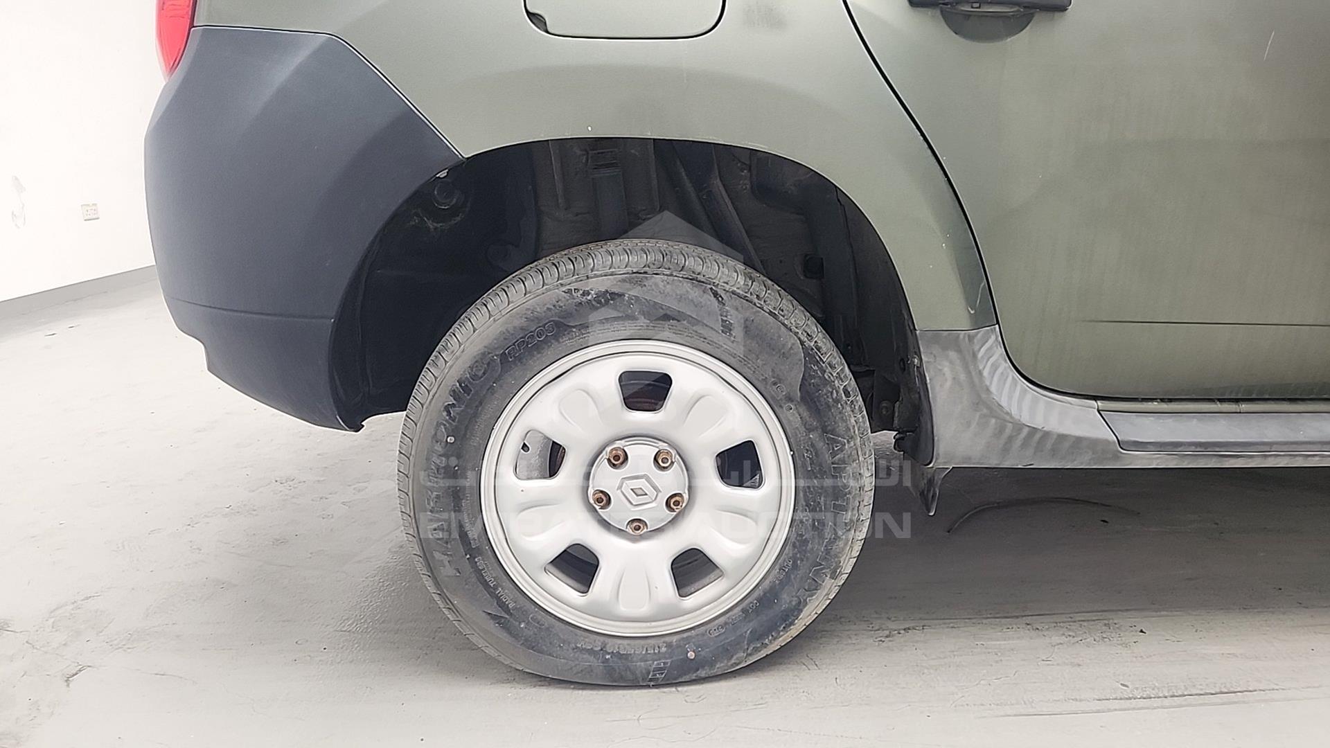 2015 RENAULT DUSTER VIN: VF1HSRCA7FA520039