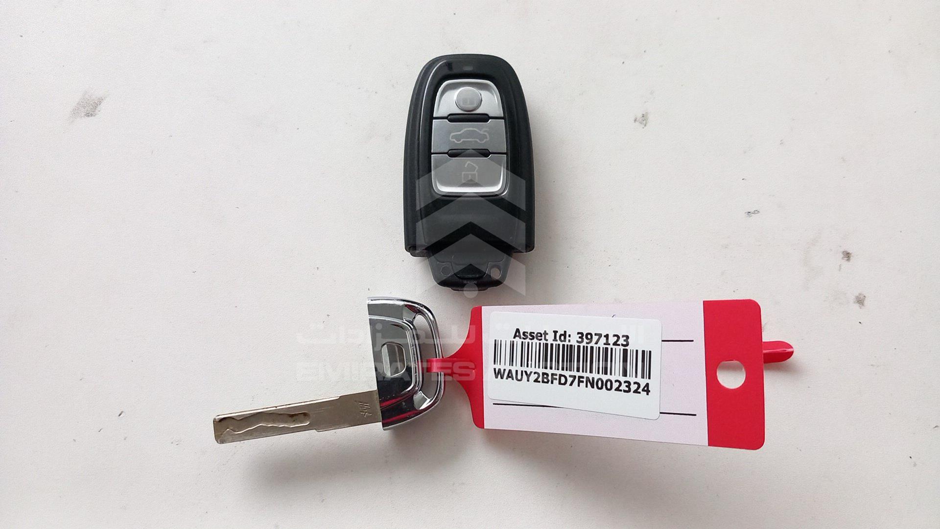 2015 AUDI A8 VIN: WAUY2BFD7FN002324