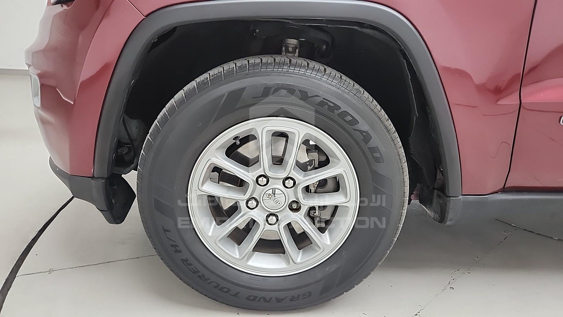 2018 JEEP GRAND CHEROKEE VIN: 1C4RJEAG9JC429523