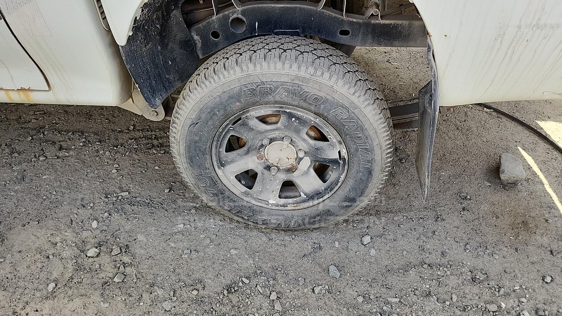 2003 MITSUBISHI L 200 VIN: MMBJNK7403D070441
