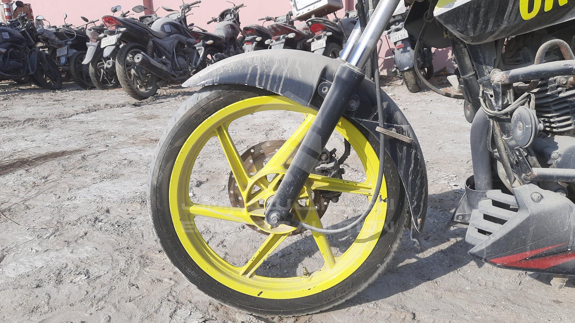 0 BAJAJ PULSAR VIN: MD2A11CY4LCE54891