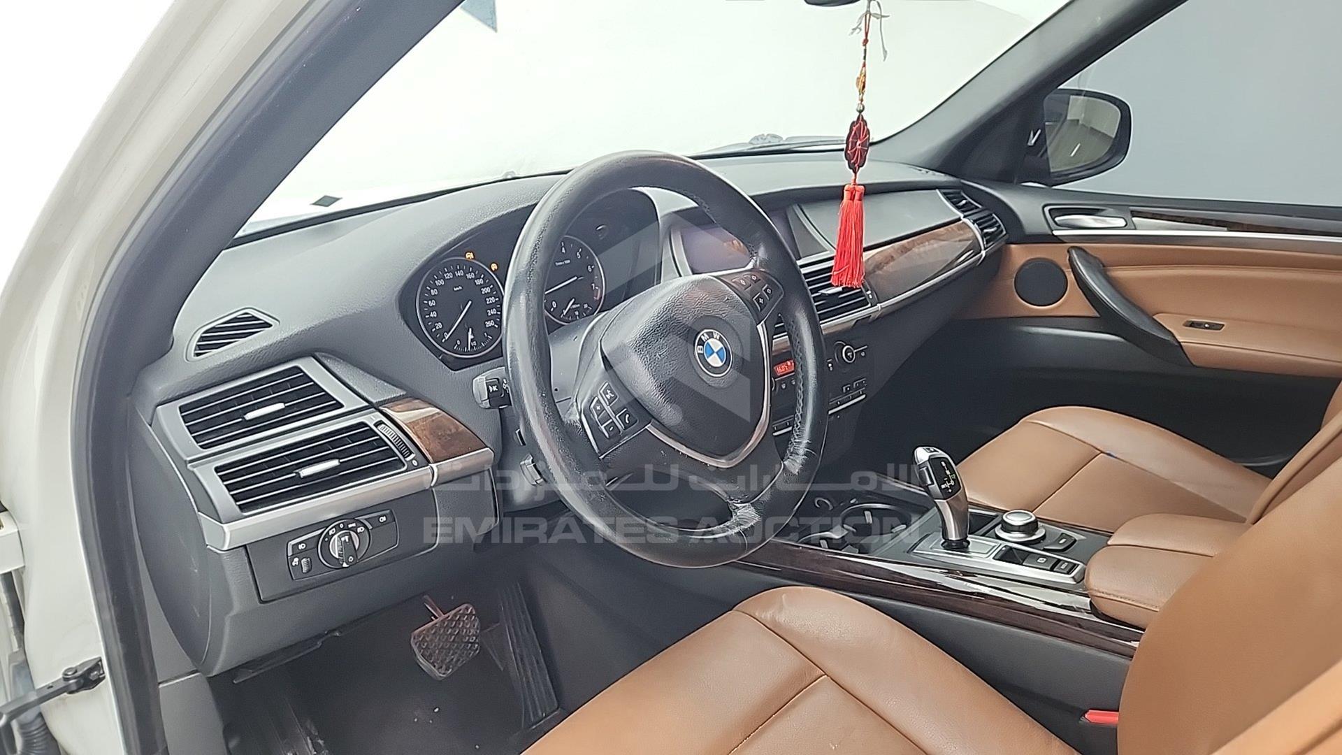 2009 BMW X5 VIN: WBAFE41029L244811