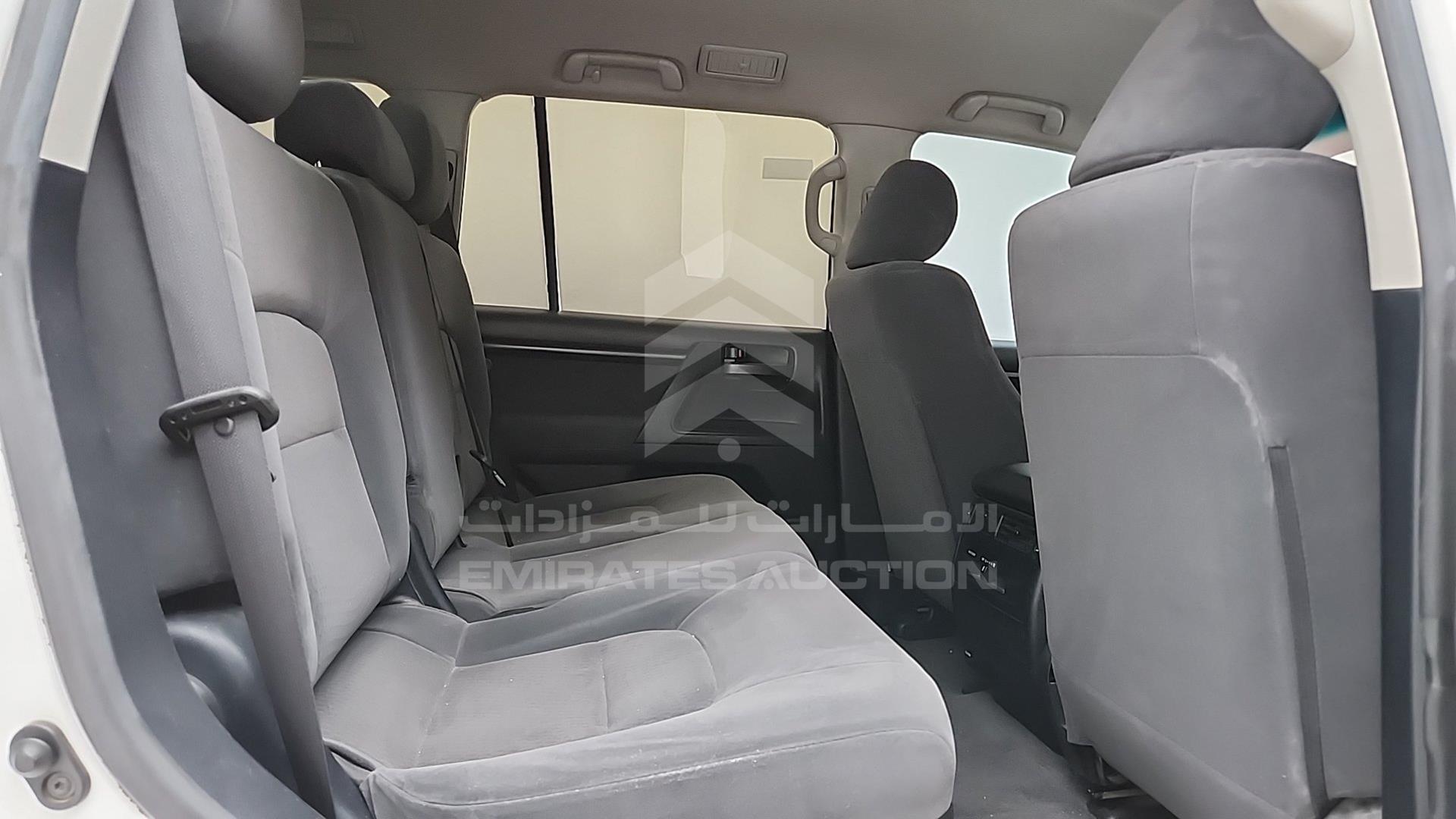 2015 TOYOTA LAND CRUISER VIN: JTMHU09JXF5098016