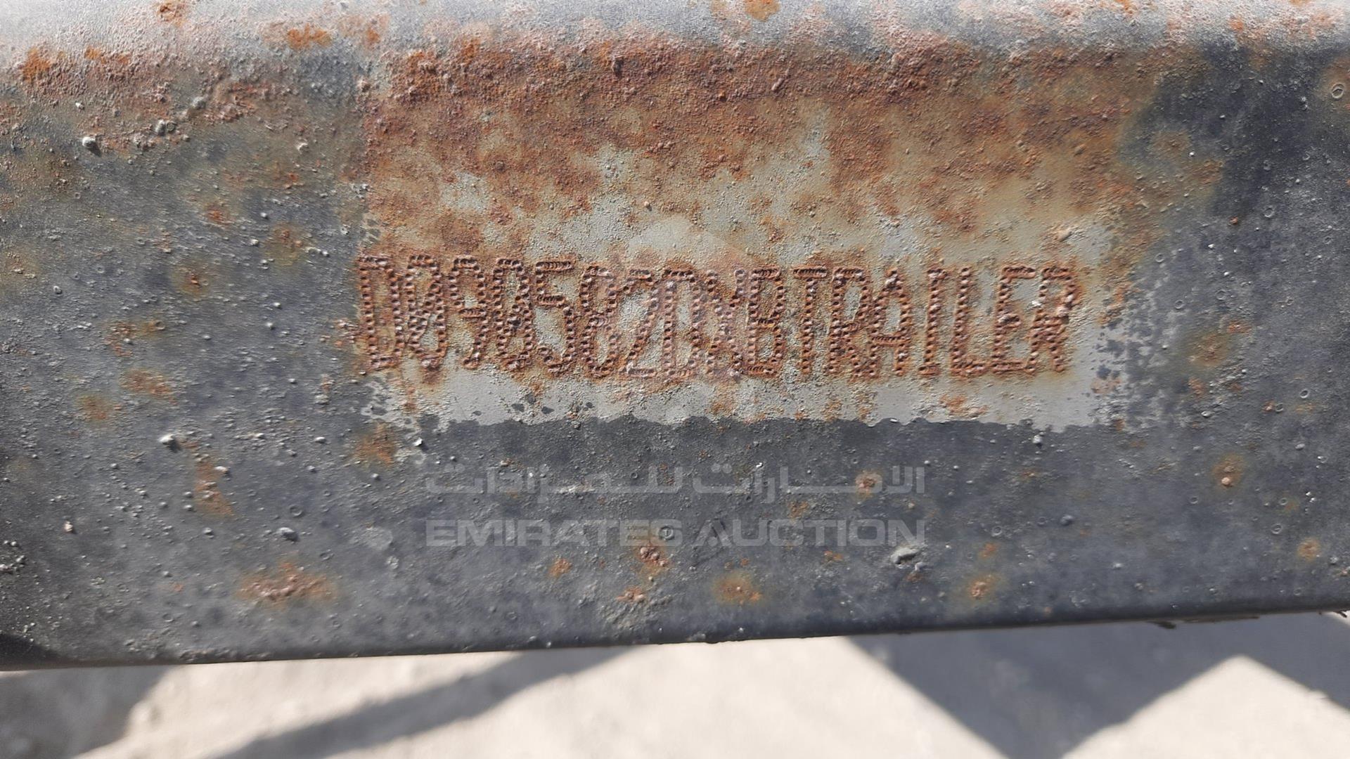 2015 TRAILER LOCAL VIN: D090582DXBTRAILER