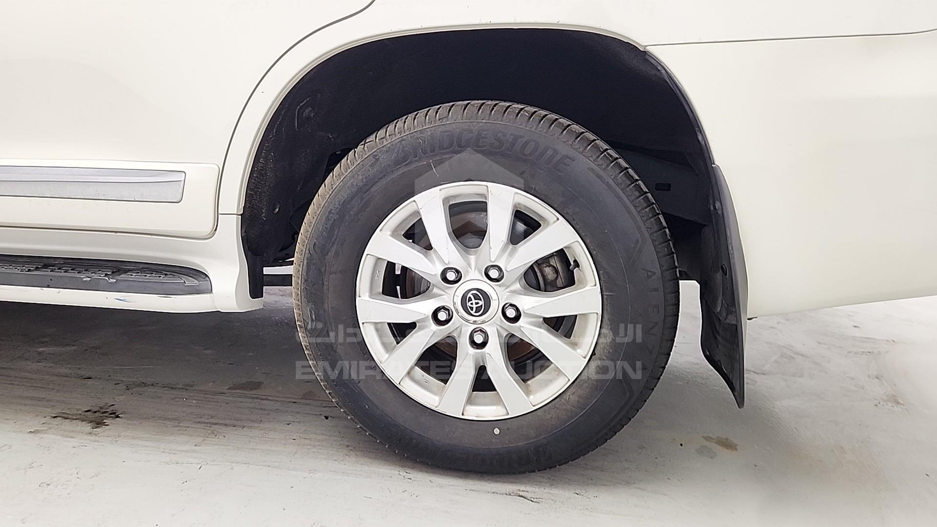 2014 TOYOTA LAND CRUISER VIN: JTMHX09J3E5044322