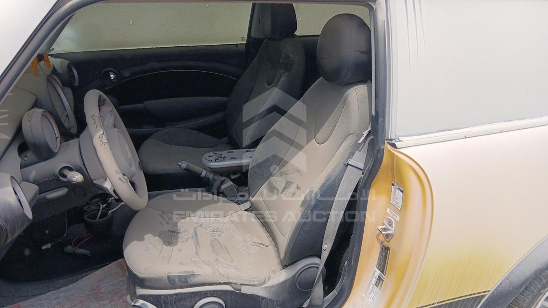 ميني كوبر 2009 — زاوية السائق الأمامية اليسرى — صورة 12