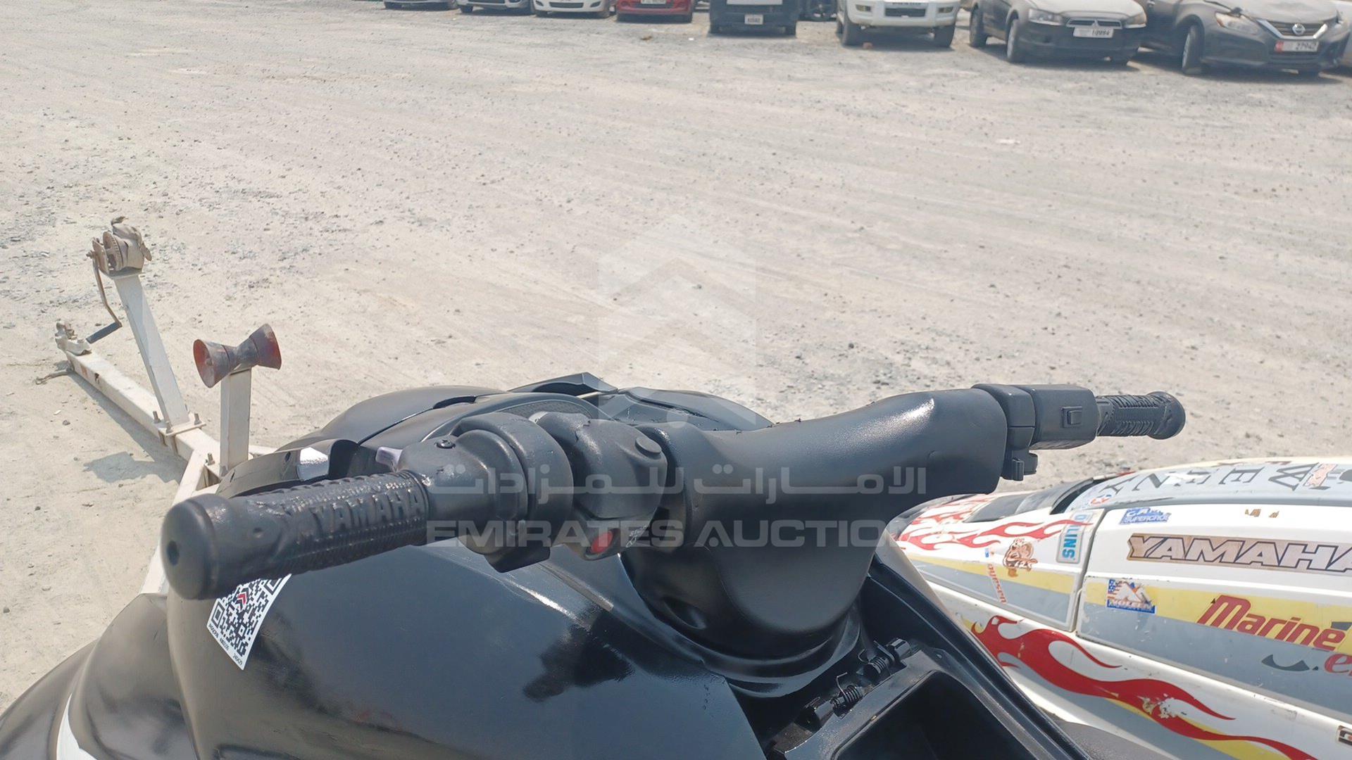 0 JET SKI + TROLLEY YAMAHA VIN: YAMA25711102