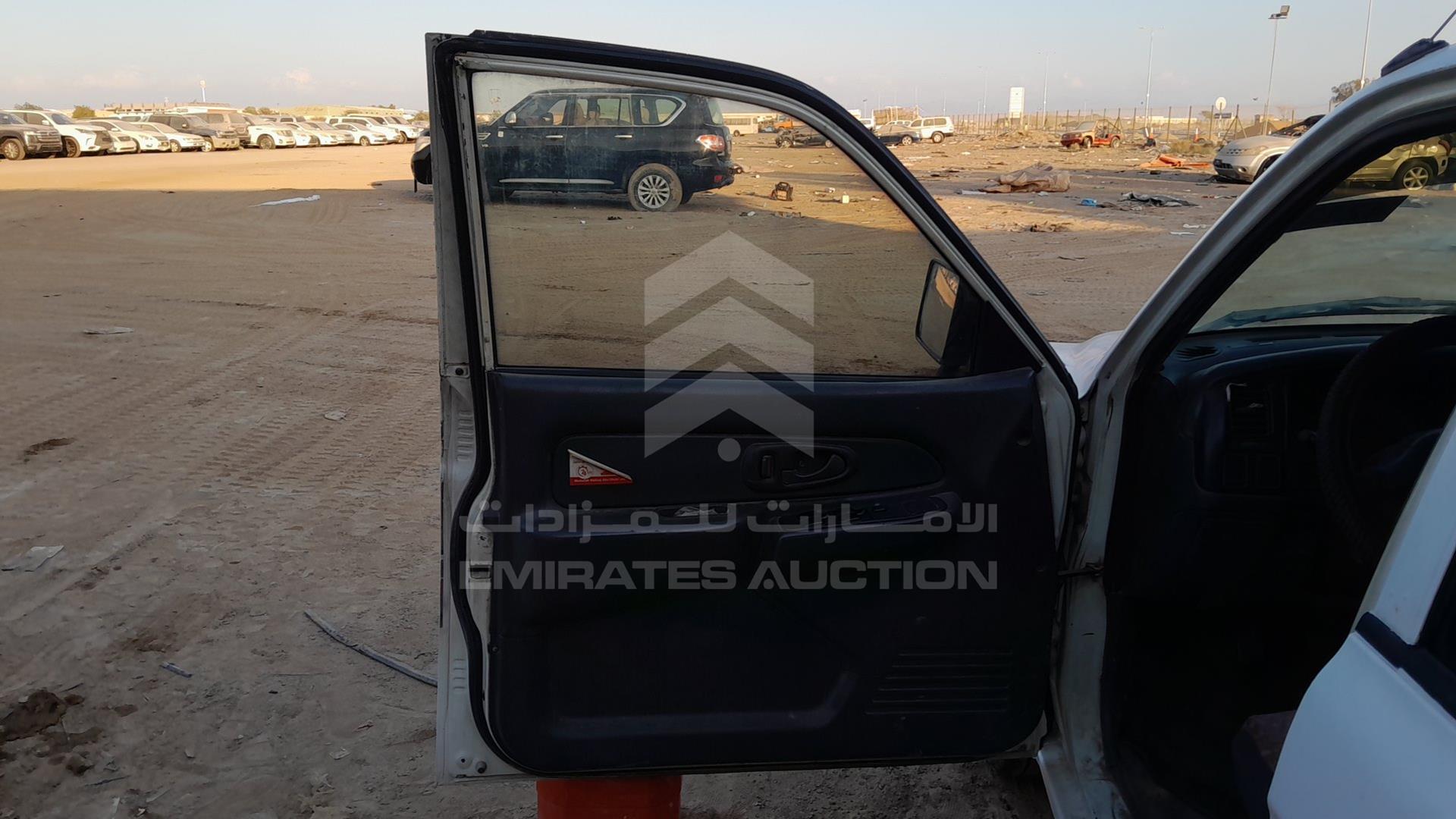 2005 MITSUBISHI L 200 VIN: MMBJNK6205D023027