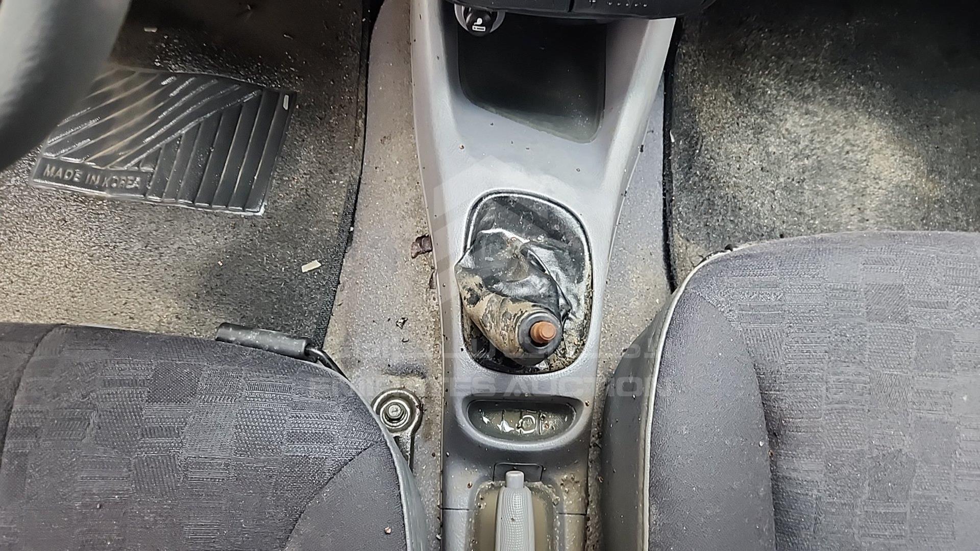 2004 HYUNDAI ACCENT VIN: KMHCG41F54U546211