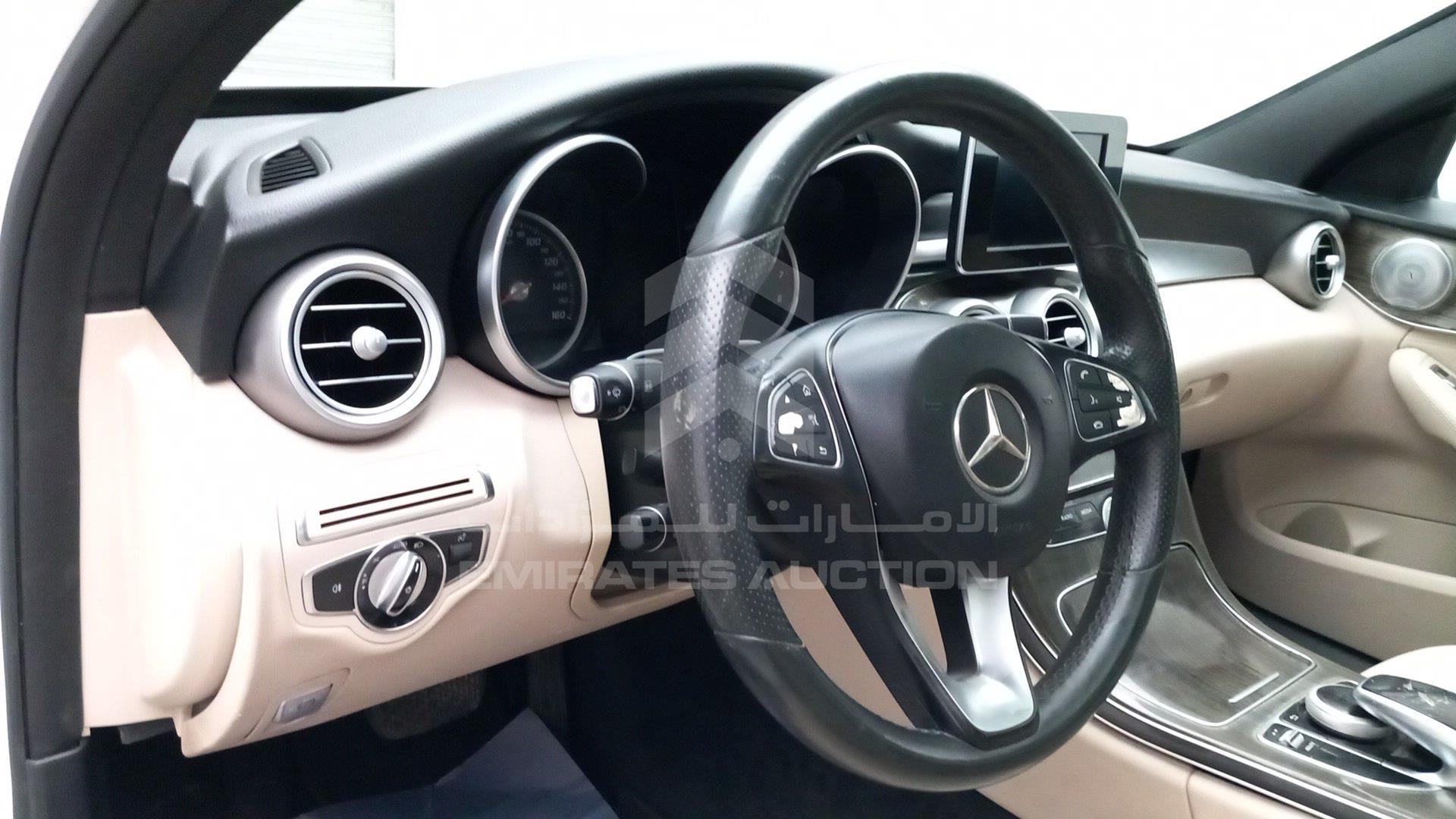 2019 MERCEDES C 300 VIN: 55SWF8DBXKU309836
