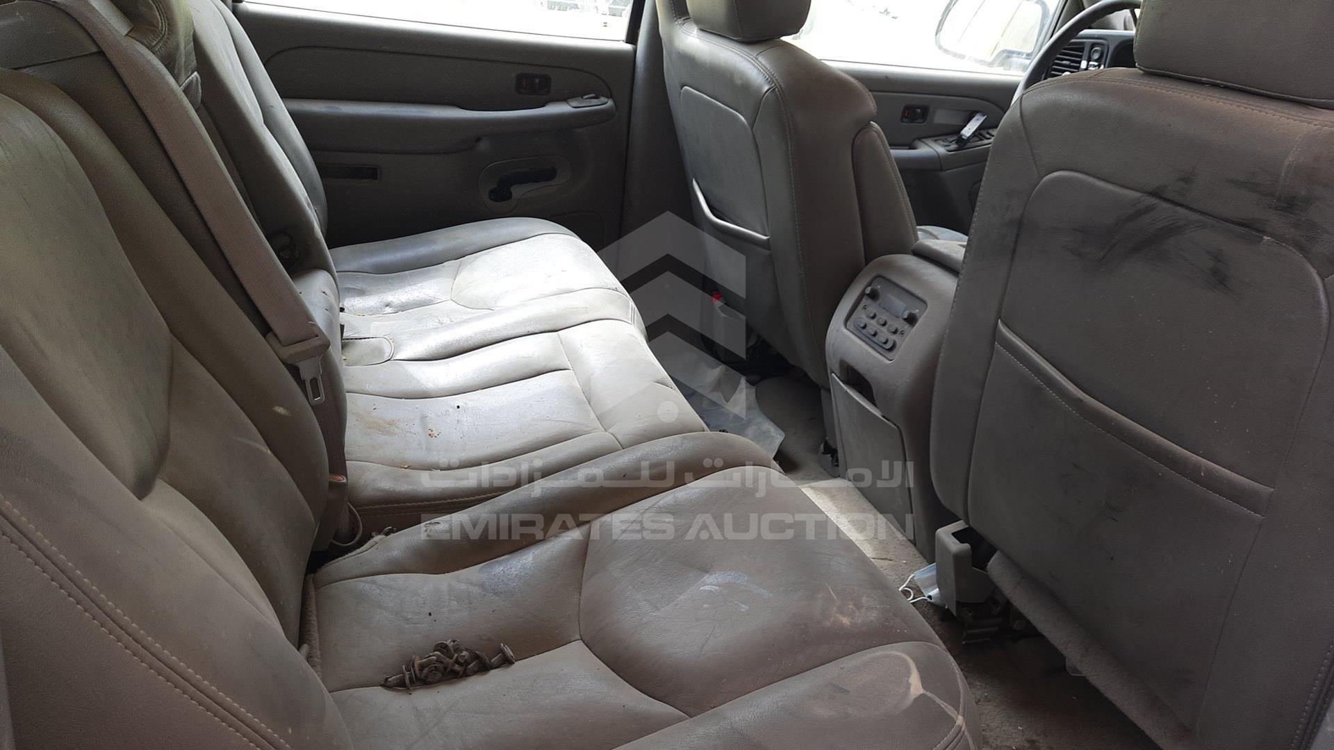 2006 CHEVROLET SUBURBAN VIN: 3GNGK26U86G127038