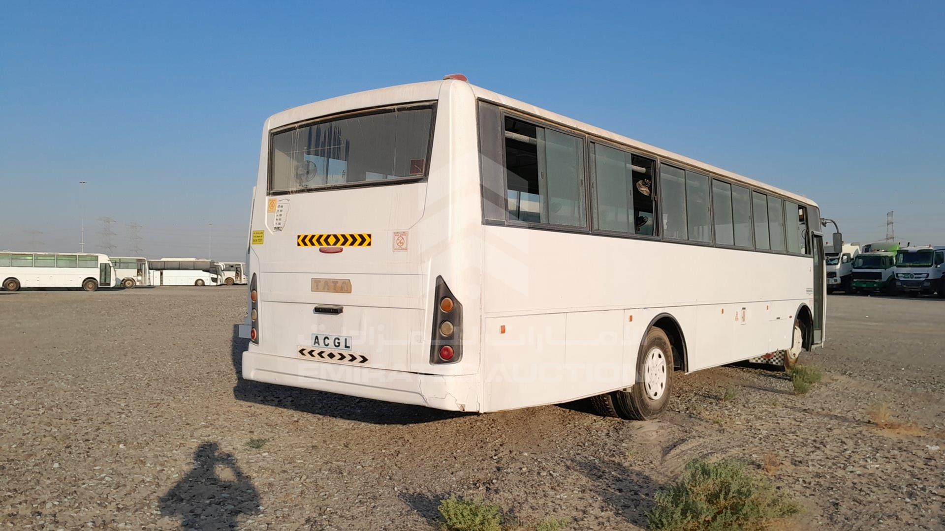 2014 TATA LPO1618 VIN: MAT449253E0L00526