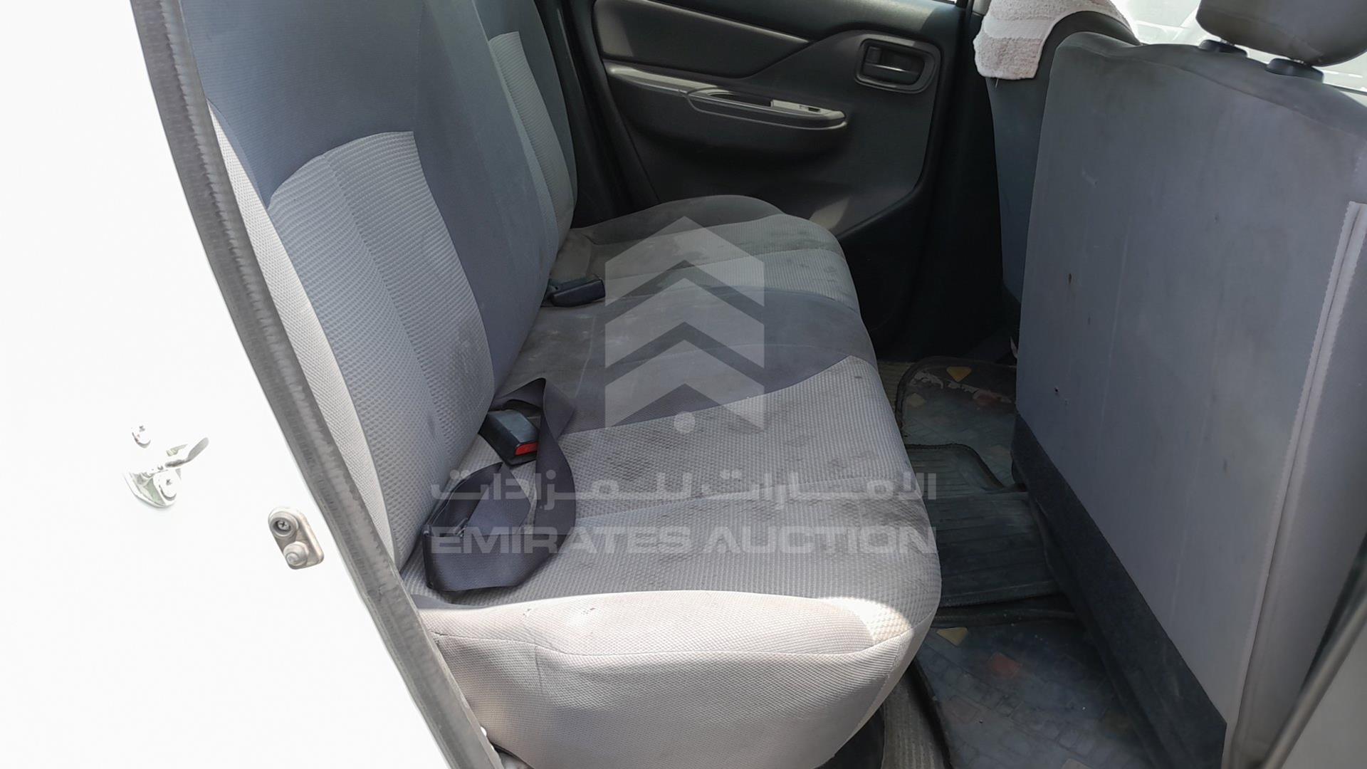 2016 MITSUBISHI L 200 VIN: MMBJNKJ40GH065288