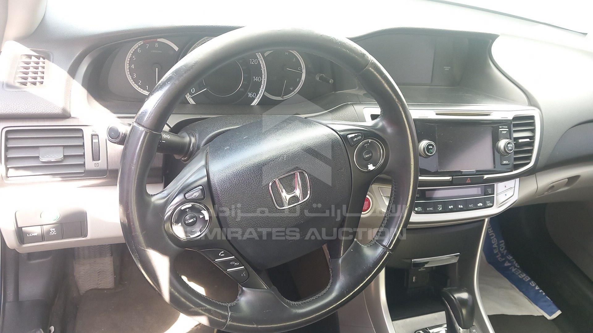 2013 HONDA ACCORD VIN: 1HGCR3F87DA047156