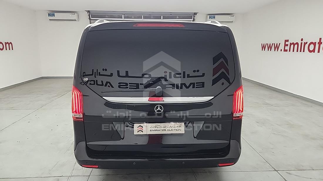 2016 Mercedes V 220 — Rear View — Photo 7