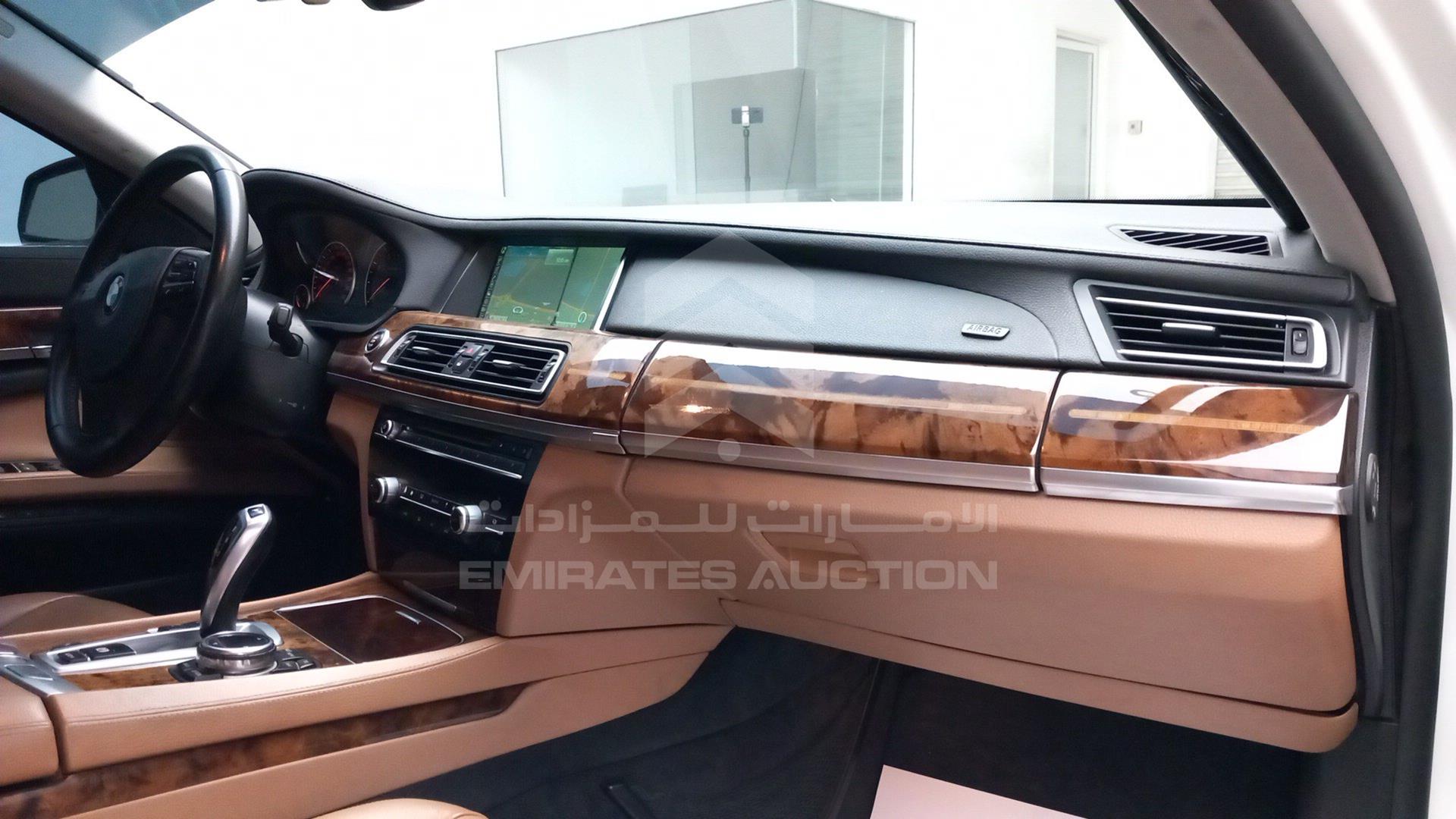 2014 BMW 730 VIN: WBAYE2102ED309335