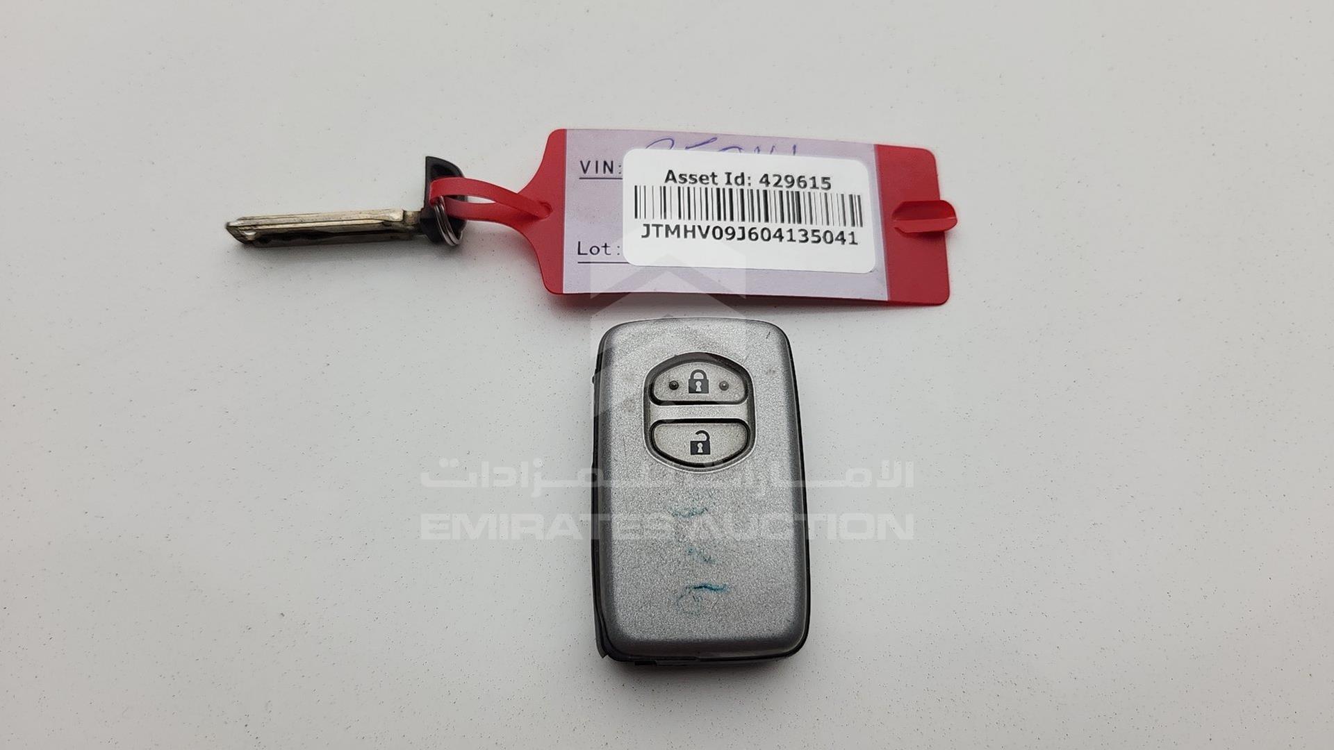 2014 TOYOTA LC 200 VIN: JTMHV09J604135041