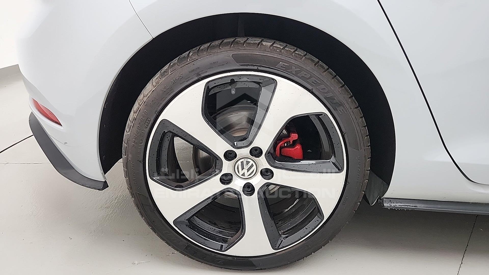2018 VOLKSWAGEN GOLF VIN: 3VW547AU7JM267992
