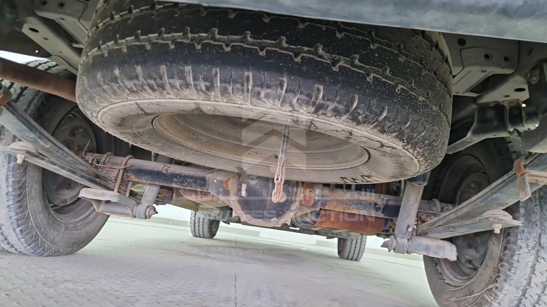 2015 Nissan Urvan — Spare Tyre — Photo 15