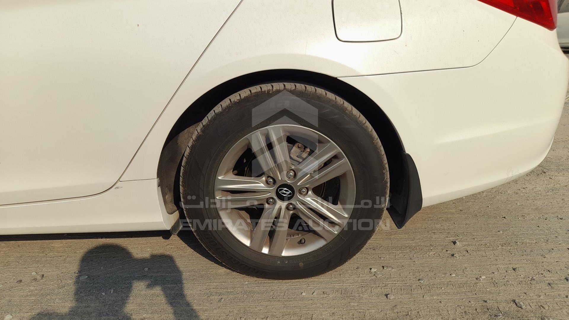 2014 HYUNDAI SONATA VIN: KMHEB41C7EA624942