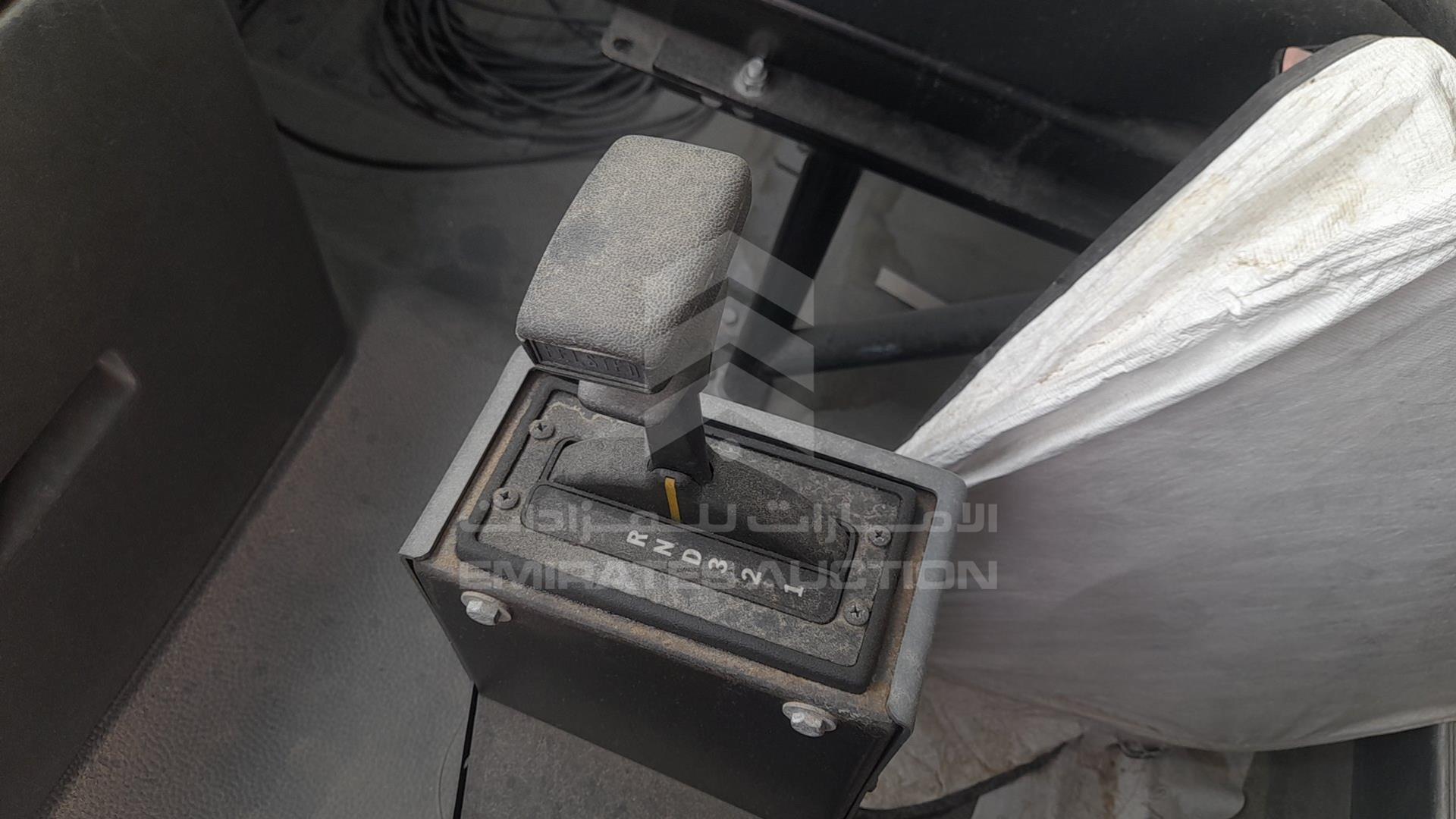 0 MERCEDES --- VIN: WD3D049349N137250